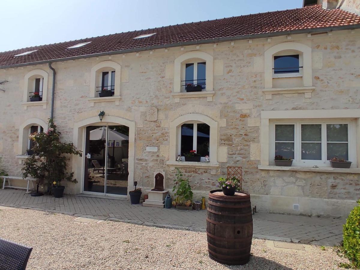 L'Entre Deux Vignes Brizambourg Exterior foto